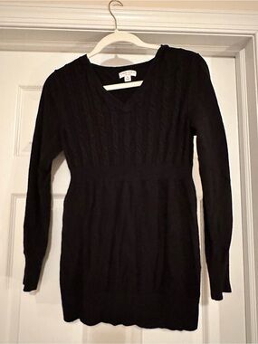 Liz Lange Maternity for Target M Black Solid Ribbed Knit V-Neck Pullover Sweater